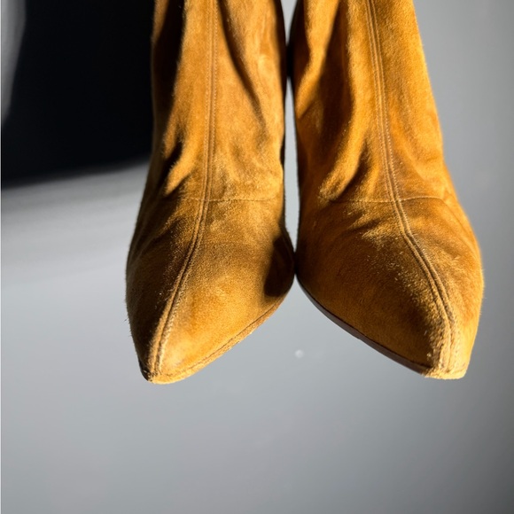 Escada Camel Suede Knee High Heeled Boots Size EU 39 - Picture 5 of 9